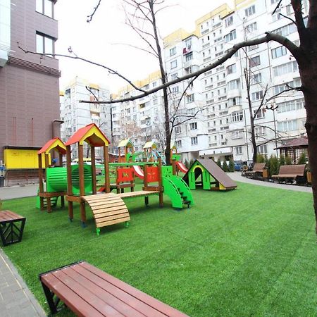 Sky House Central Apartment Chisináu Exterior foto